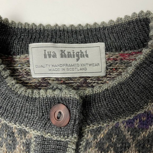 Iva Knight 100 % New Wool Cardigan Sweater - No Size Tag - Picture 3 of 4